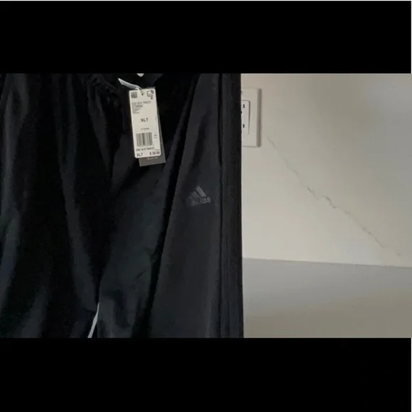 NWT MENS ADIDAS ESS 3S R TRICOT PANT. COLOR IS BLACK WITH BLACK STRIPE. SIZE XLT - Picture 3 of 10